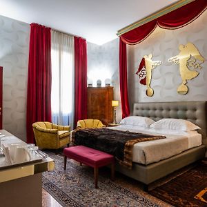 Superior Zimmer mit Kingsize-Bett